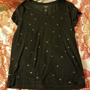 Grey Polka-dot Vneck